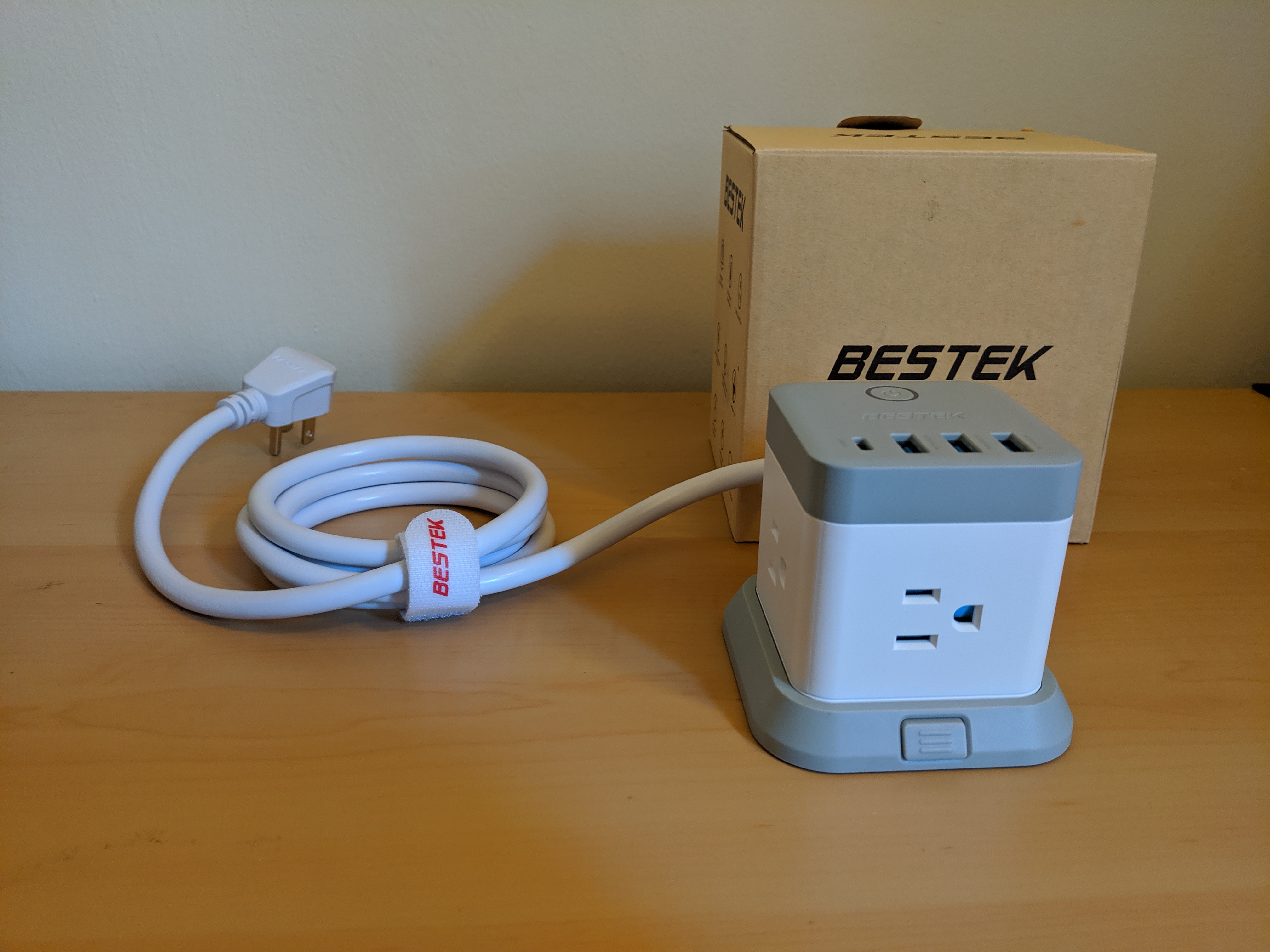 Bestek Desk Mountable Plugs and USB Charger